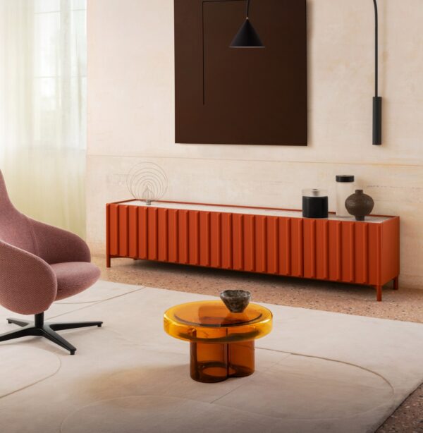 Madia Container