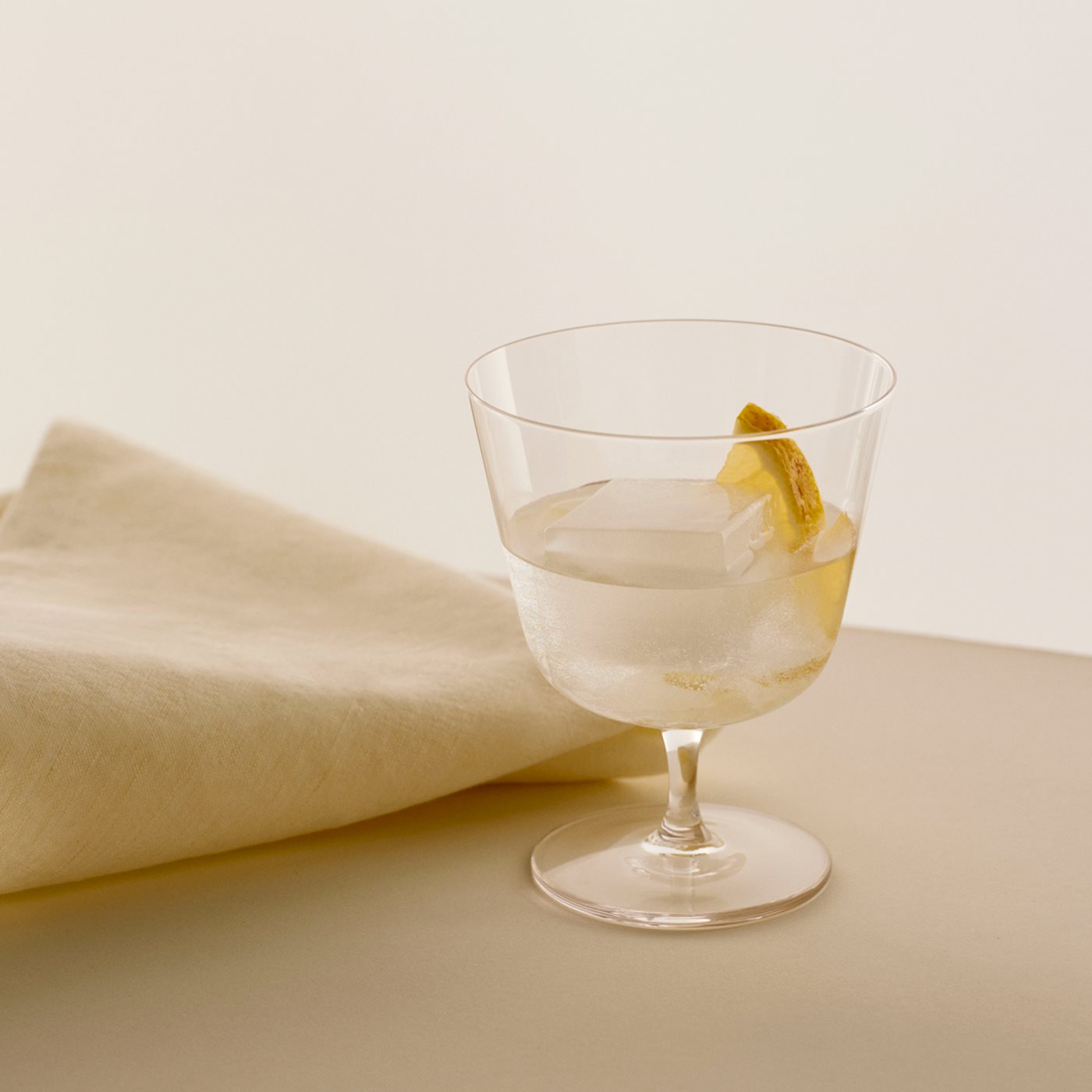 Set 2 bicchieri con stelo curvo - immagine 4